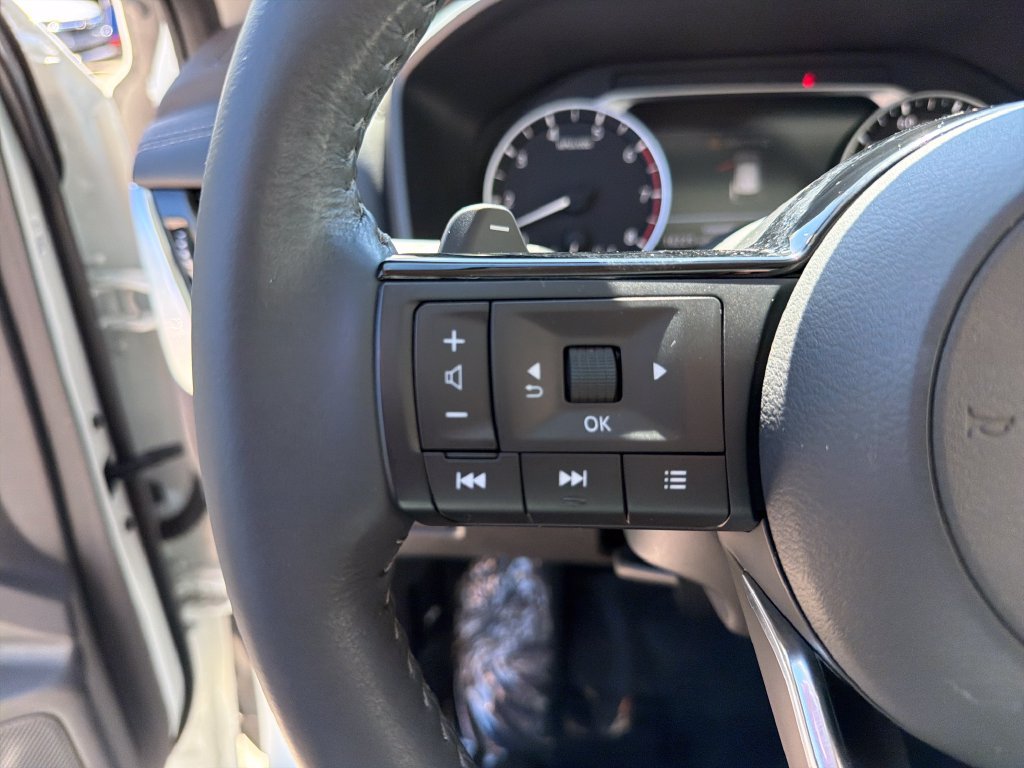 Used 2021 Nissan Rogue SV w/ Premium Package FWD image 22