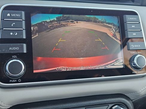 Used 2020 Nissan Versa SV w/ Trunk Package image 14