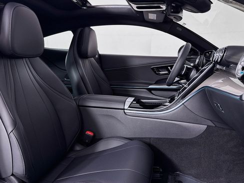 New 2026 Mercedes-Benz CLE 300 4MATIC Coupe image 6