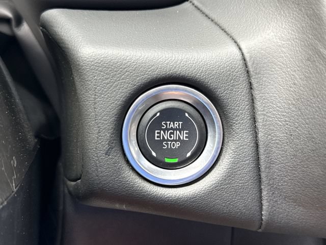 Certified 2024 GMC Yukon AT4 w/ AT4 Premium Plus Package AWD/4WD image 17