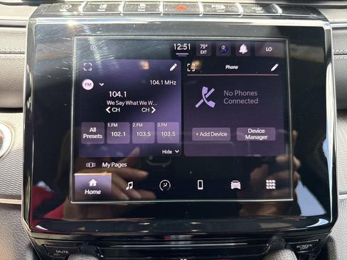 Used 2025 Jeep Grand Cherokee L Laredo RWD image 29