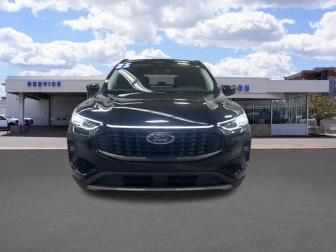 Used 2025 Ford Escape Platinum image 8