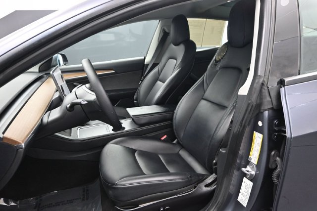 Used 2023 Tesla Model 3 Standard Range RWD image 6