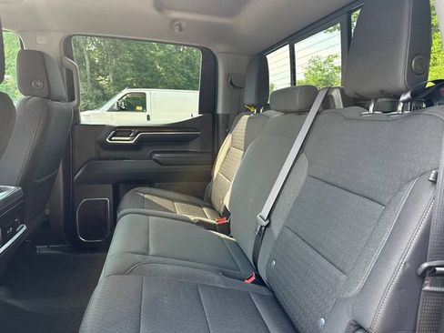 Used 2023 Chevrolet Silverado 1500 RST AWD/4WD image 17