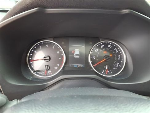 Used 2020 Toyota RAV4 XLE image 10