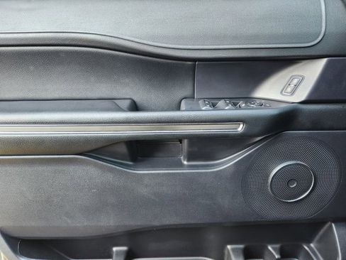 Used 2021 Ford Expedition XLT image 21