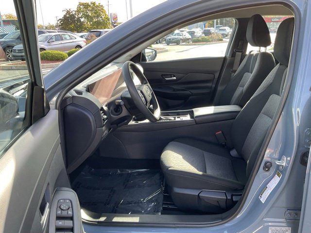 Used 2026 Nissan Sentra SV w/ Floor Mat Package FWD image 11