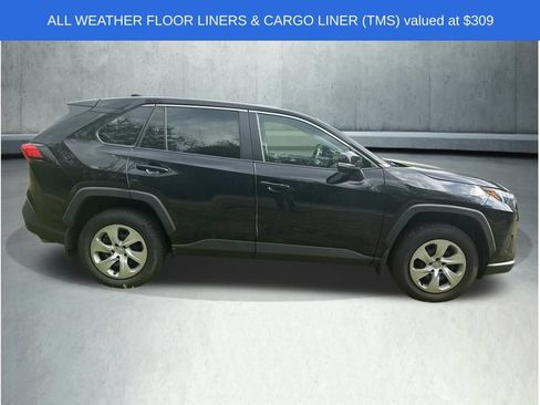 Used 2023 Toyota RAV4 LE AWD/4WD image 6