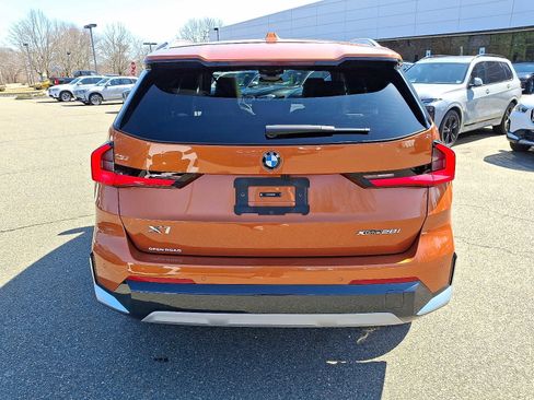 Used 2025 BMW X1 xDrive28i w/ Technology Package image 6