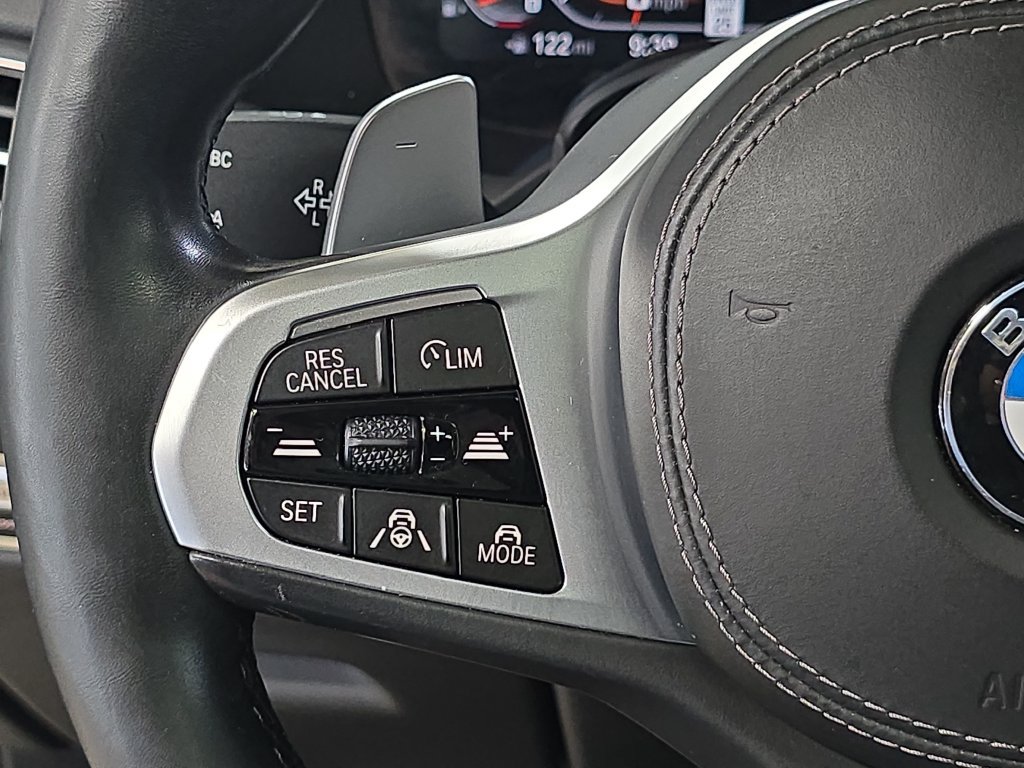 Used 2021 BMW X5 M50i AWD/4WD image 20