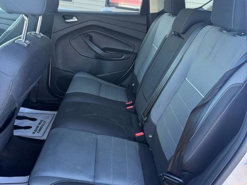 Used 2015 Ford Escape SE image 11