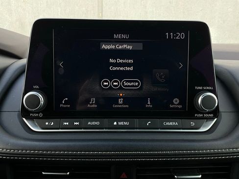 Used 2023 Nissan Rogue S image 29