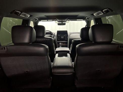Used 2024 INFINITI QX80 Sensory image 11