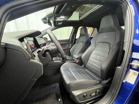 Certified 2024 Volkswagen Golf R 2.0T image 11