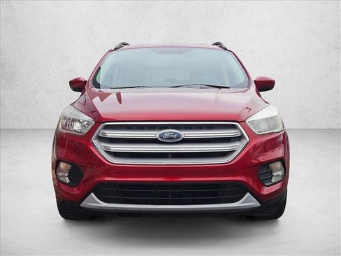 Used 2018 Ford Escape SE w/ SE Sync 3 Package image 2
