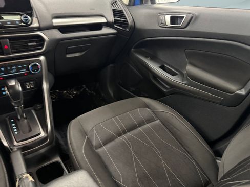 Used 2018 Ford EcoSport SE image 25