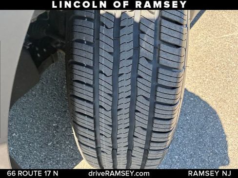 Used 2023 Lincoln Corsair AWD image 29