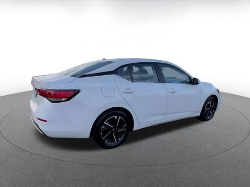 Used 2025 Nissan Sentra SV image 15