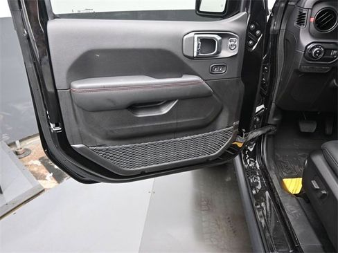 New 2025 Jeep Gladiator Rubicon image 14