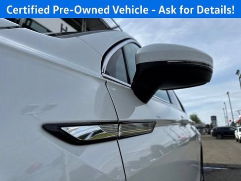 Certified 2023 Volkswagen Tiguan SE w/ Panoramic Sunroof Package AWD/4WD image 25