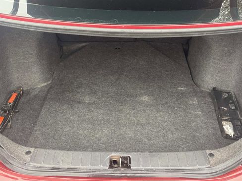 Used 2019 Nissan Versa SV image 8