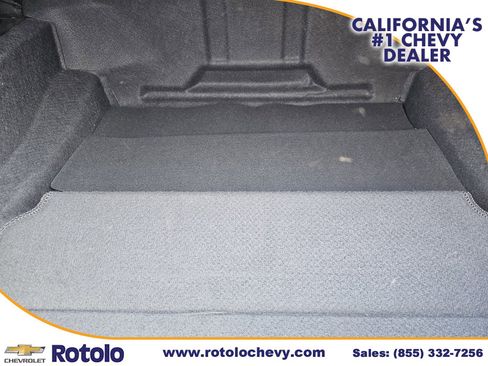 Used 2023 Chevrolet Camaro LT RWD image 13