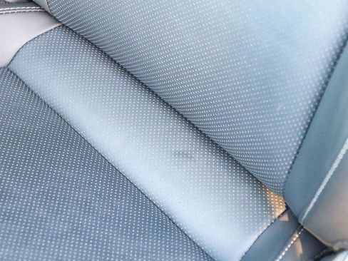 Certified 2025 Toyota Prius XLE image 23