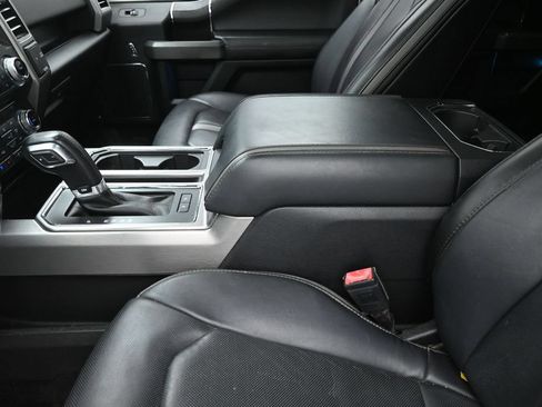 Used 2018 Ford F150 Platinum w/ Equipment Group 701A Luxury AWD/4WD image 21