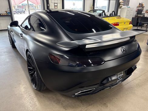 Used 2016 Mercedes-Benz AMG GT S w/ Exclusive Interior Package image 9