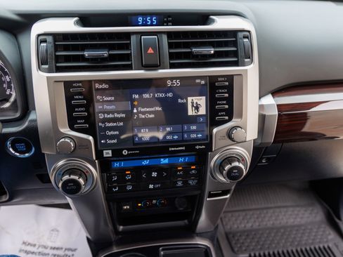 Used 2021 Toyota 4Runner Limited image 21