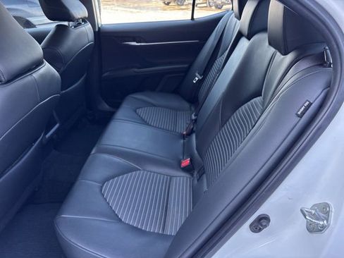 Used 2024 Toyota Camry SE image 12