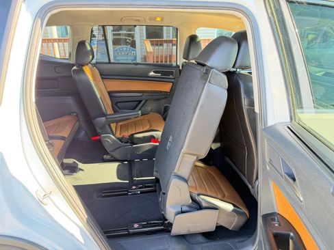Used 2018 Volkswagen Atlas SEL Premium AWD/4WD image 48