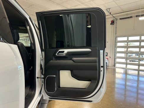 Used 2024 Chevrolet Silverado 2500 LT w/ Safety Package image 44