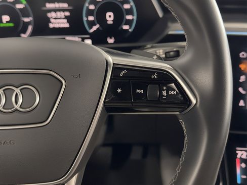 Used 2023 Audi e-tron Chronos w/ Chronos Package image 22