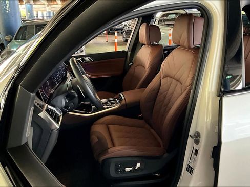 Certified 2026 BMW X5 M60i image 7