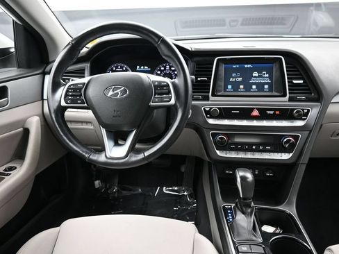 Used 2018 Hyundai Sonata SEL FWD image 19