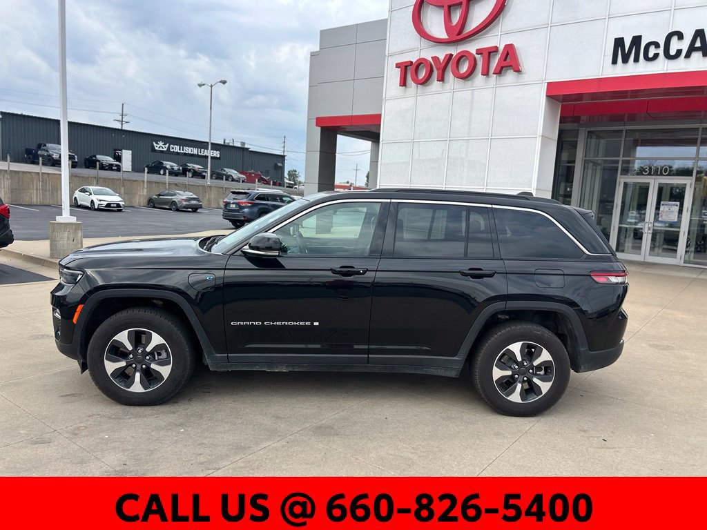 Used 2024 Jeep Grand Cherokee Limited 4xe AWD/4WD image 12