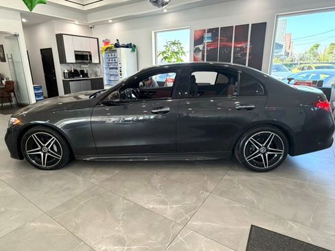 Used 2023 Mercedes-Benz C 300 4MATIC Sedan image 2