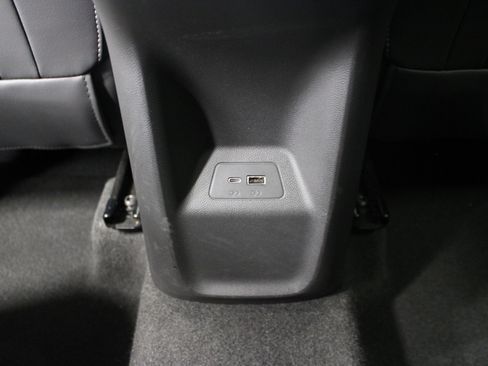 Used 2024 Buick Envision Preferred image 37