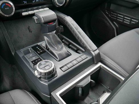 Used 2024 Toyota Tacoma TRD Off-Road image 26