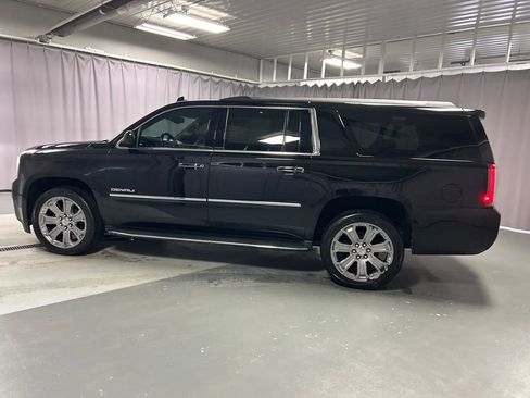 Used 2018 GMC Yukon XL Denali w/ Open Road Package image 4