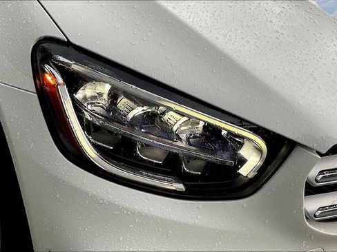 Used 2022 Mercedes-Benz GLC 300 4MATIC w/ Premium Package Lite image 34