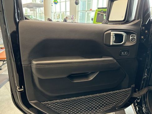 Used 2023 Jeep Wrangler Unlimited Rubicon 392 w/ Xtreme Recon 35" Tire Package image 8