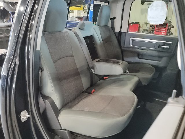 Used 2015 RAM 1500 Classic SLT AWD/4WD image 20