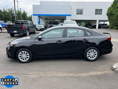 Used 2023 Kia Forte LX FWD image 4