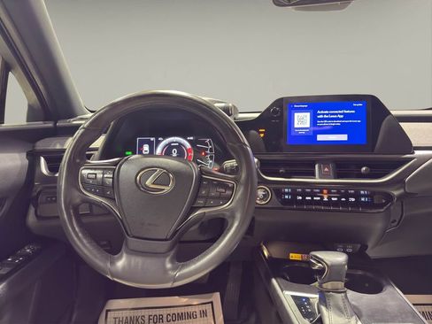 Used 2023 Lexus UX 250h F Sport image 14