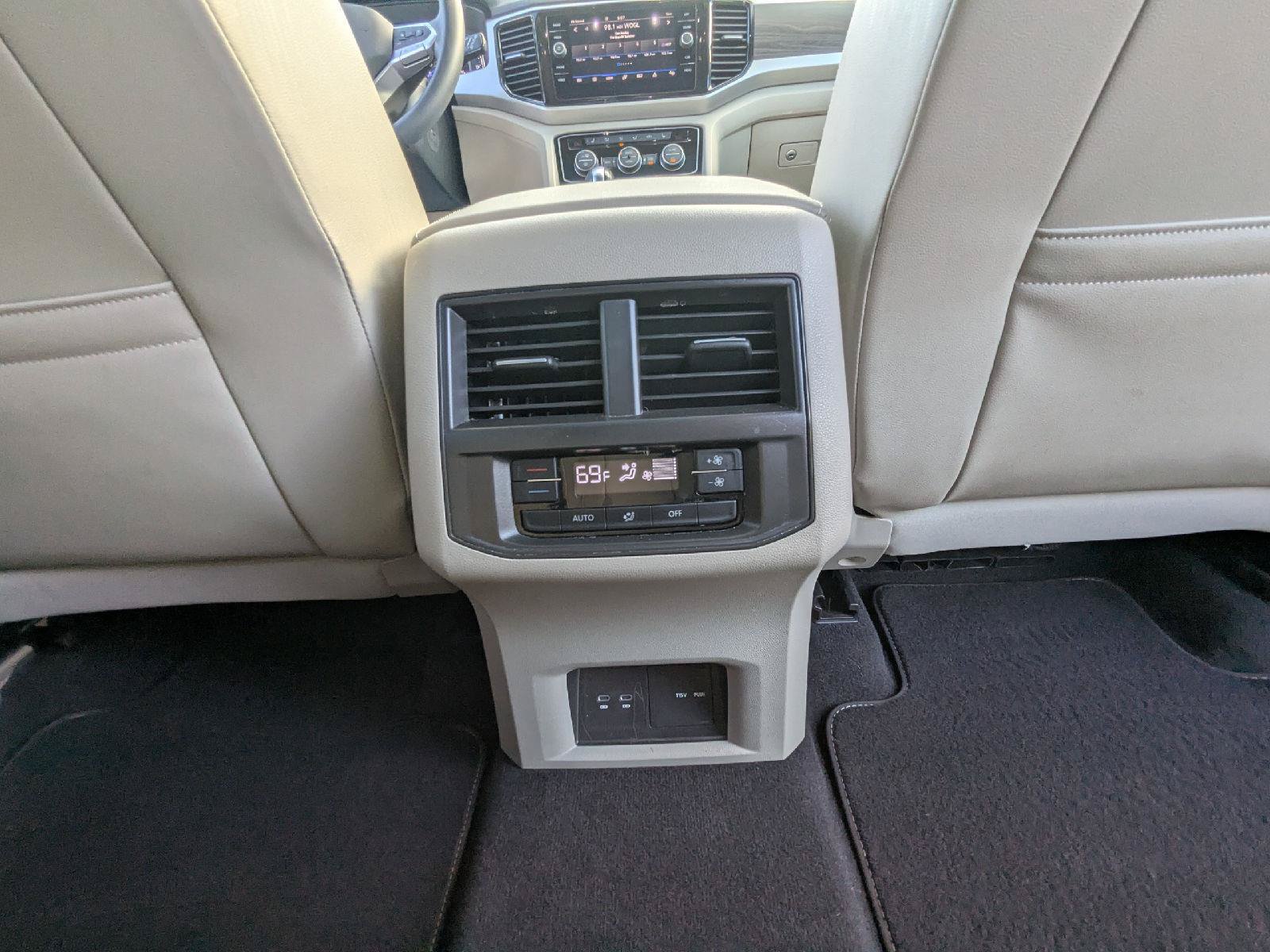 Used 2023 Volkswagen Atlas SE AWD/4WD image 30