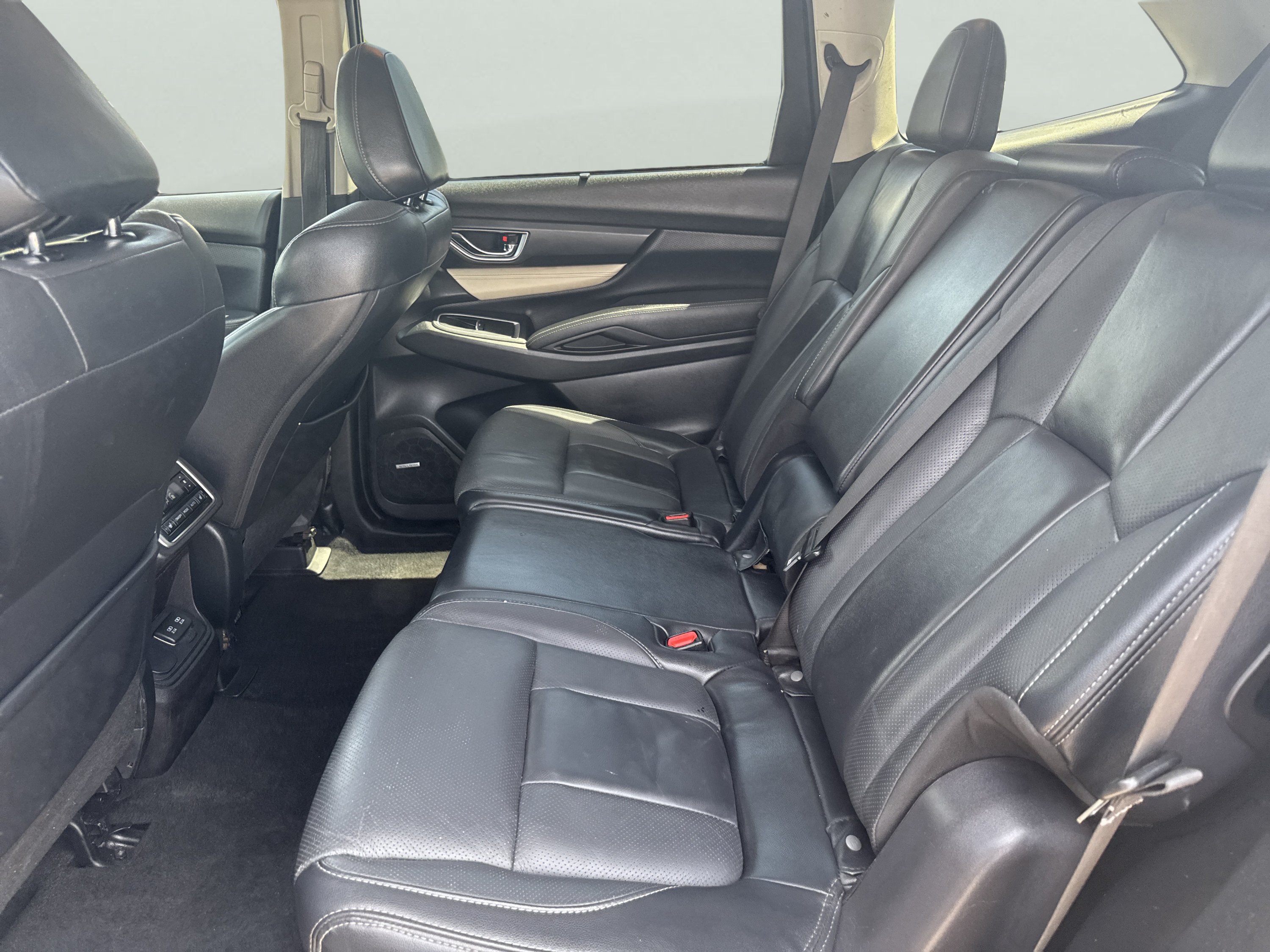 Used 2022 Subaru Ascent Limited w/ Technology Package AWD/4WD image 18