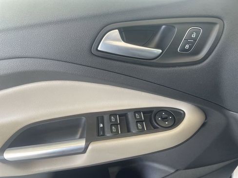 Used 2019 Ford Escape SEL FWD image 22