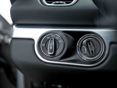 Used 2018 Porsche 718 Cayman RWD image 55